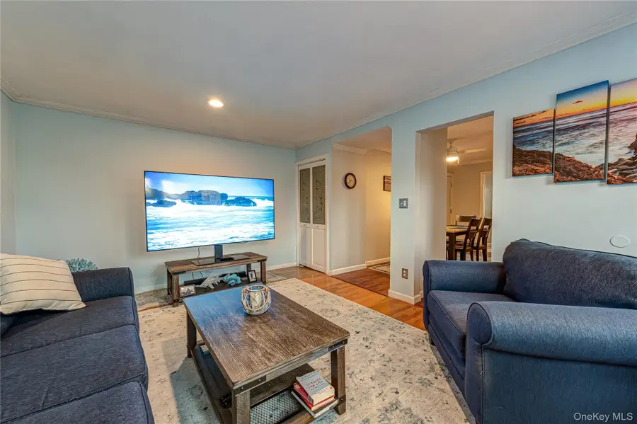 86 Cardinal Lane #2A, Islip, NY 11751 - #3