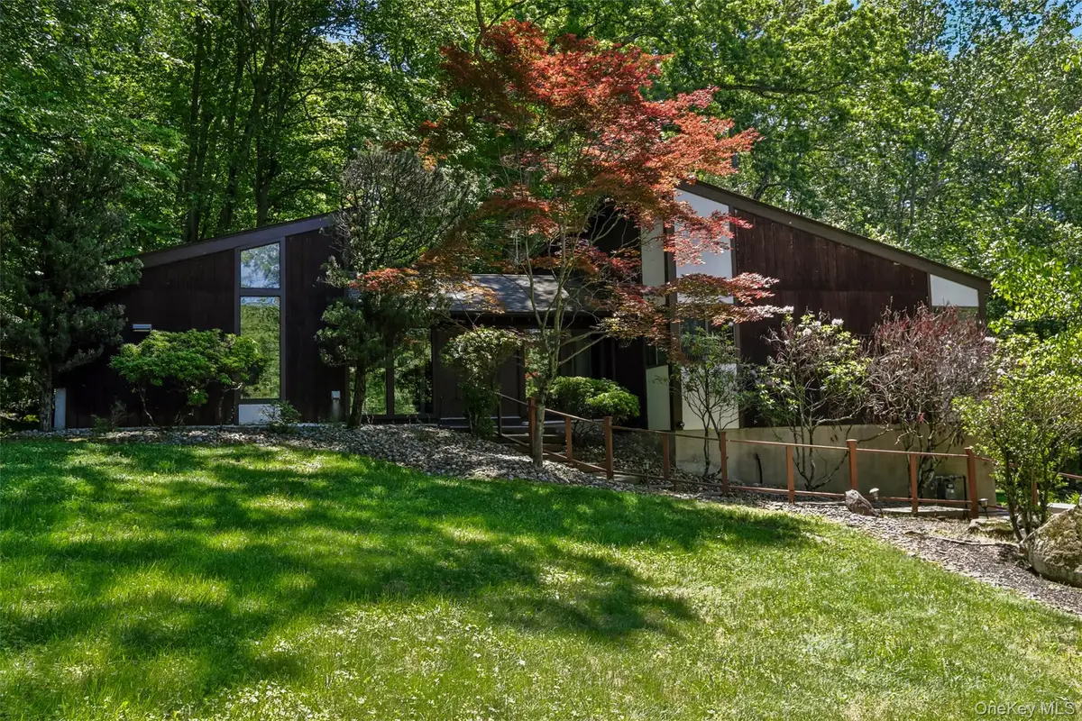 19 Rolling Way, New City, NY 10956 - #1