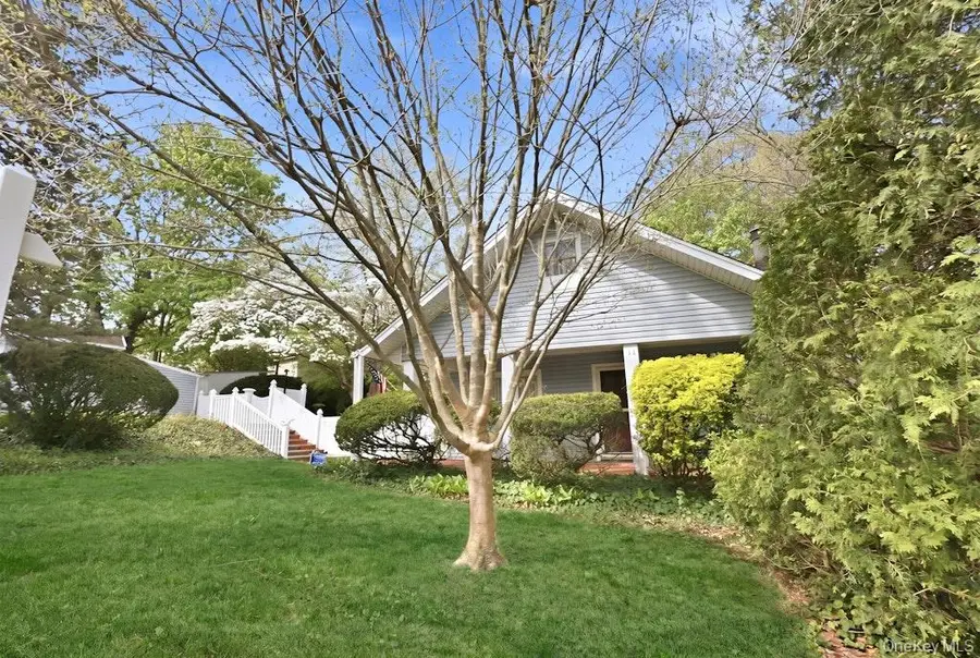 16 Glen Lane, Glenwood Landing, NY 11547 - #2