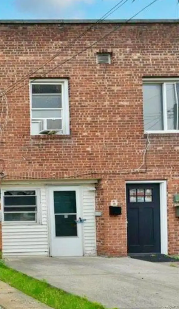 10237 187th Street, Hollis, NY 11423