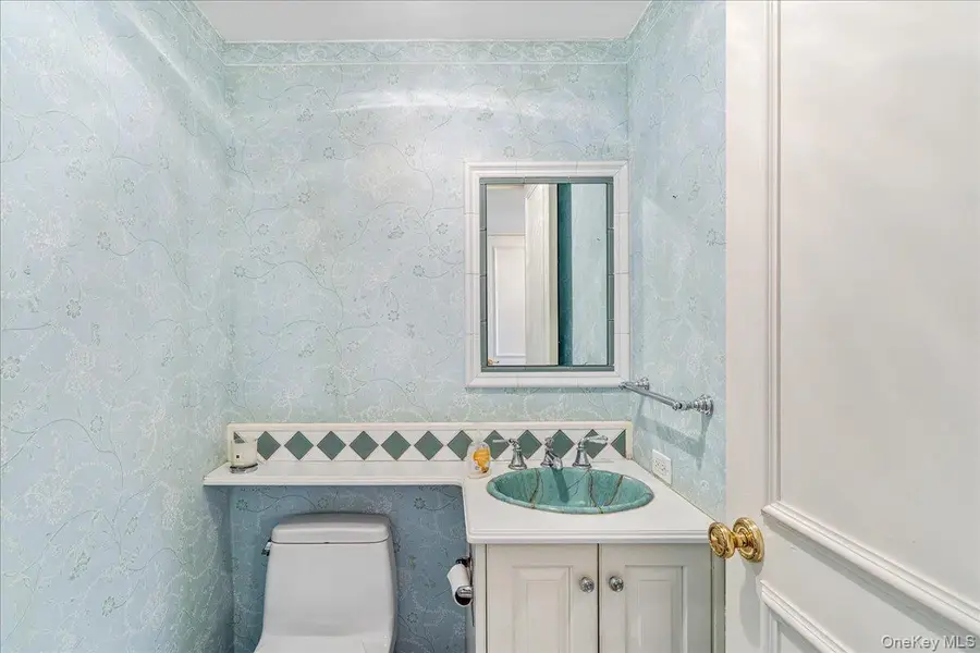 111 Cherry Valley Avenue #517, Garden City, NY 11530 - #3