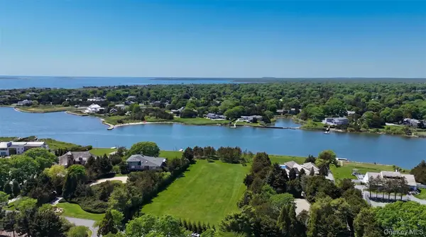 11 Pine Tree Lane, Westhampton, NY 11977