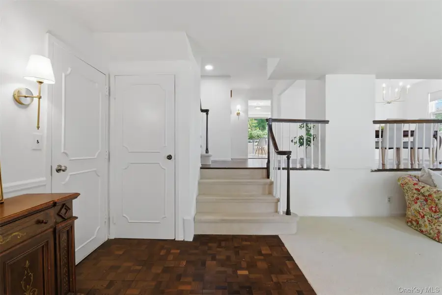 25 Sherwood Drive, Larchmont, NY 10538 - #3