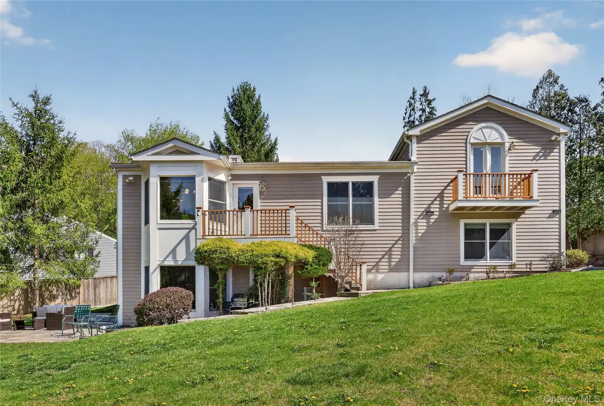 74 Dogwood Lane, Pleasantville, NY 10570 - #1