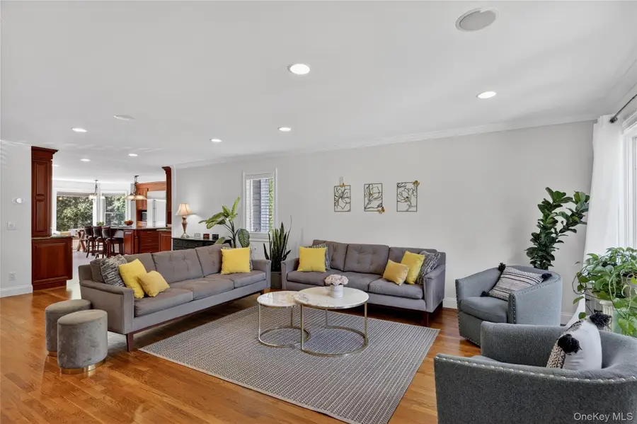 74 Dogwood Lane, Pleasantville, NY 10570 - #3