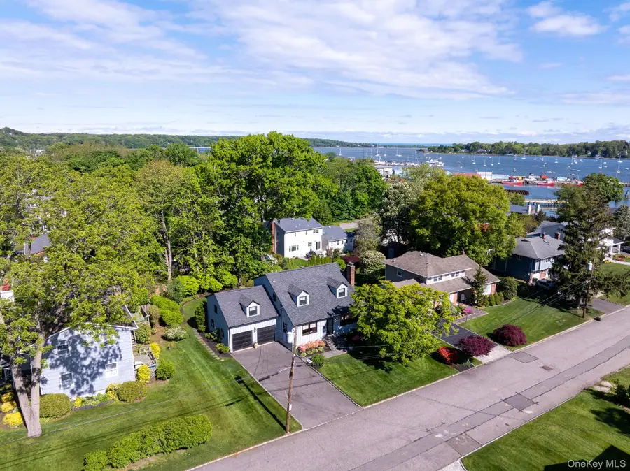 1 Seawanhaka Place, Oyster Bay, NY 11771 - #3
