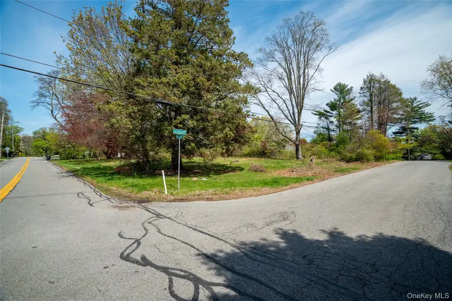 104 Westlake Drive, Valhalla, NY 10595 - #2