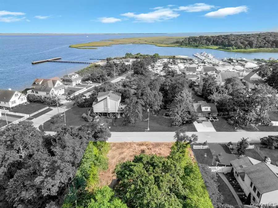7 Edgewater Drive, Mastic Beach, NY 11951 - #3