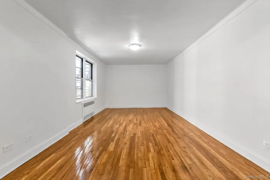 67-12 Yellowstone Boulevard #E5, Forest Hills, NY 11375 - #2