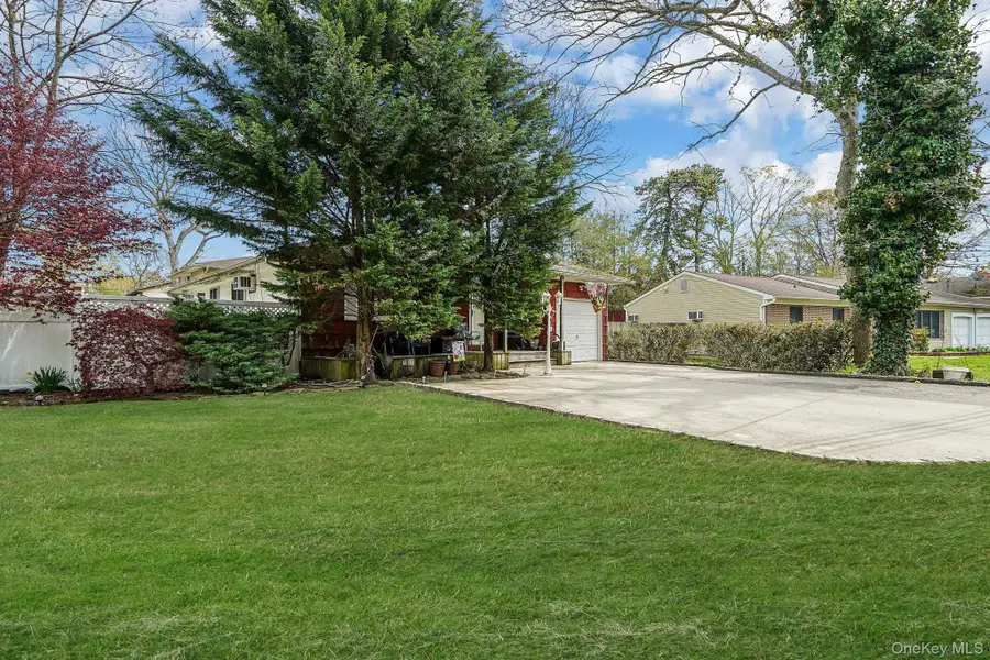 2771 Pond Road, Ronkonkoma, NY 11779 - #2