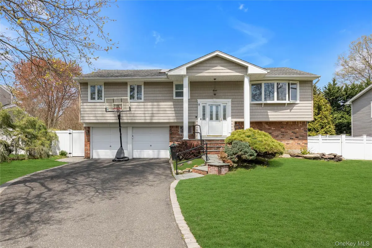 43 Florida Avenue, Commack, NY 11725 - #1