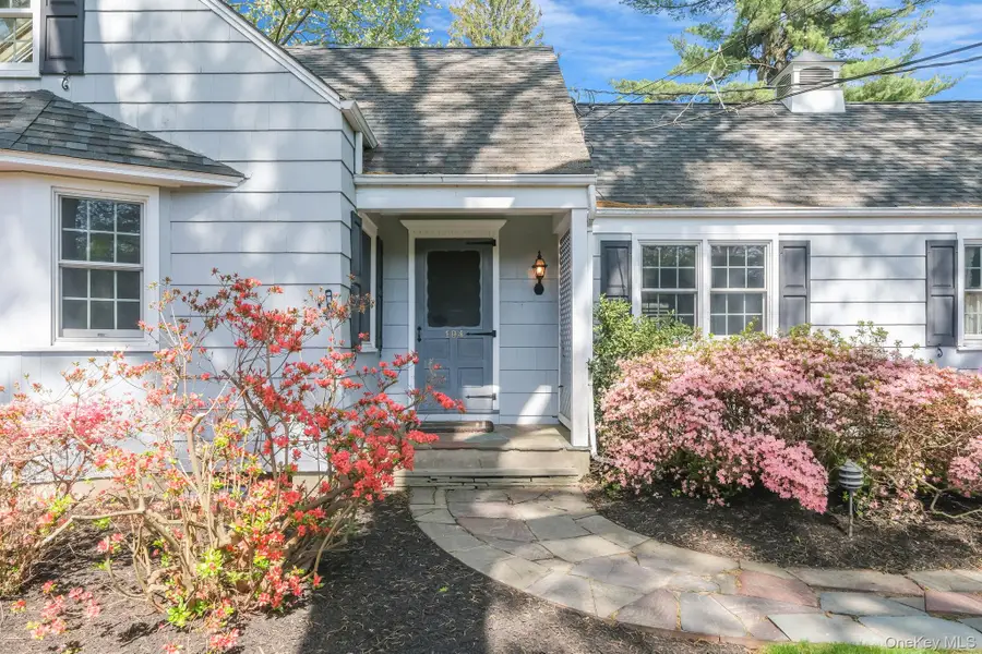 194 Huntington Bay Road, Huntington, NY 11743 - #2
