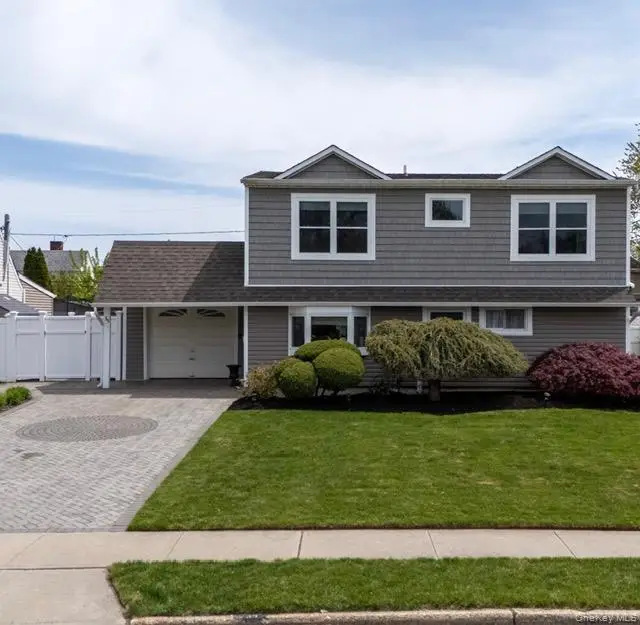 35 Martin, Westbury, NY 11590 - #1