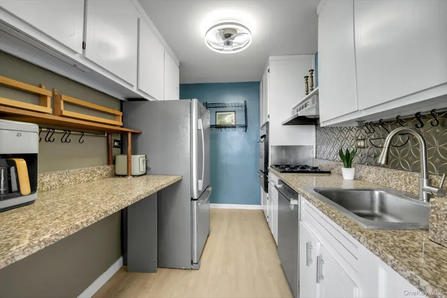 555 Kappock Street #26U, Bronx, NY 10463 - #3