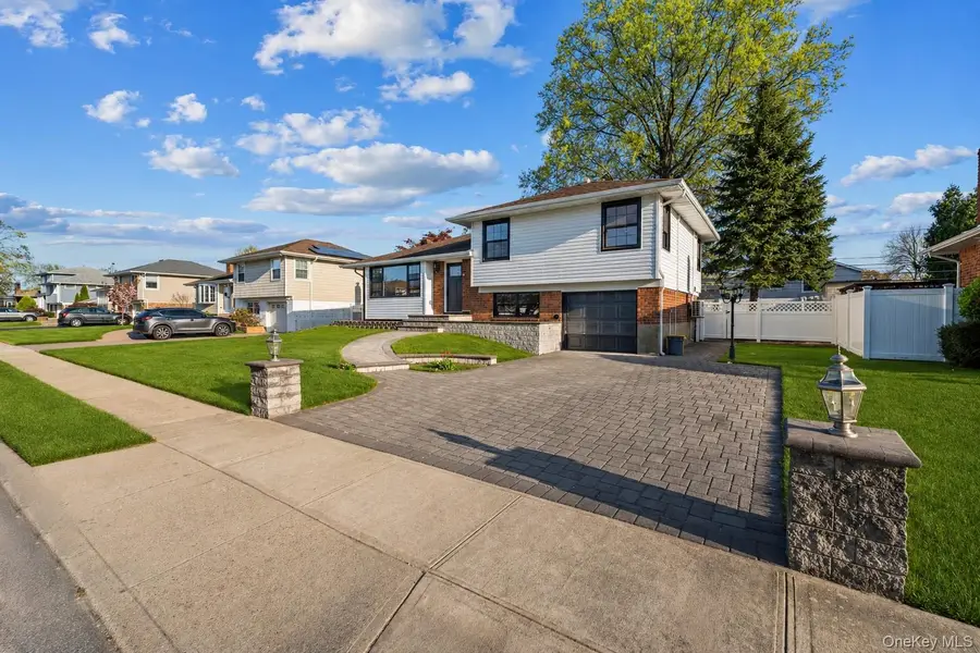 10 Lincoln Street, Farmingdale, NY 11735 - #2