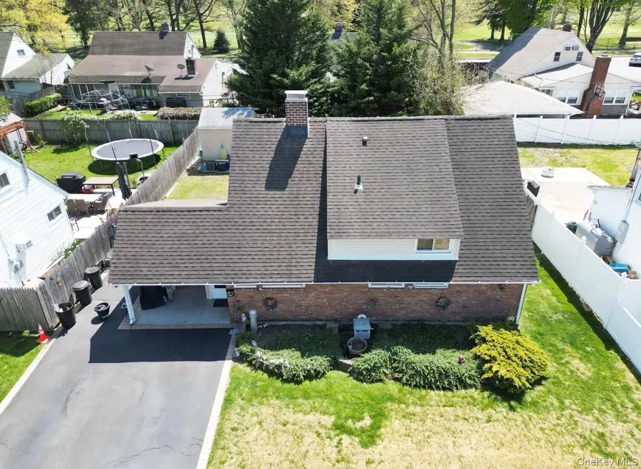 6 Mead Lane, Westbury, NY 11590 - #2