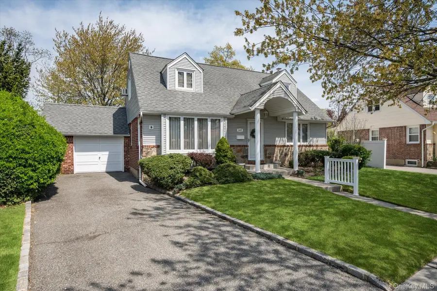 117 Betty Road, East Meadow, NY 11554 - #2