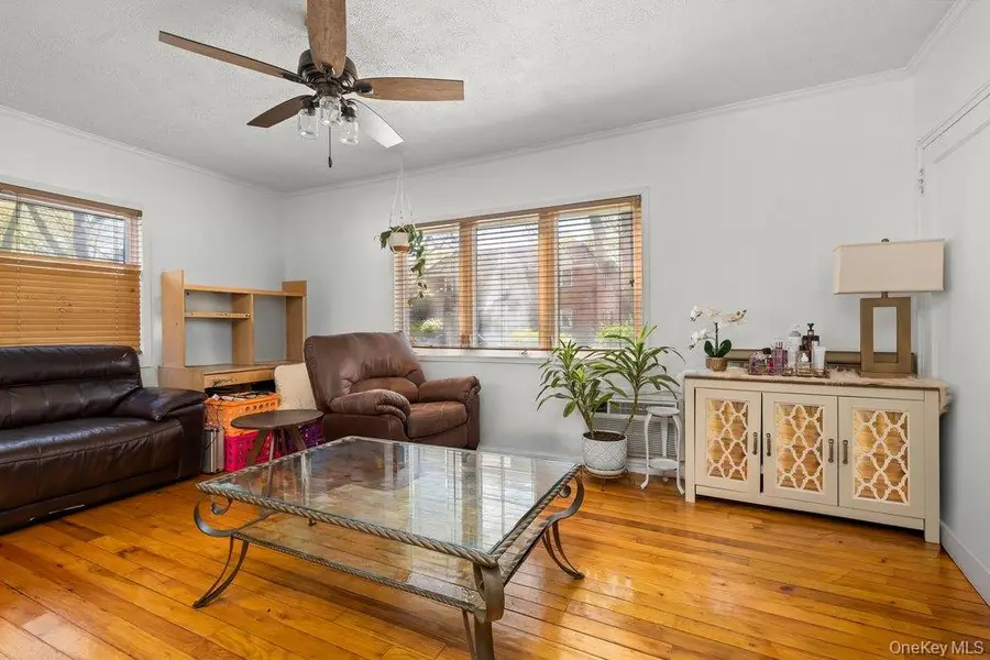 73-37 197th Street, Fresh Meadows, NY 11366 - #3