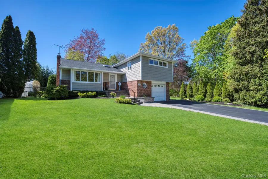 180 Radcliff Drive, East Norwich, NY 11732 - #2