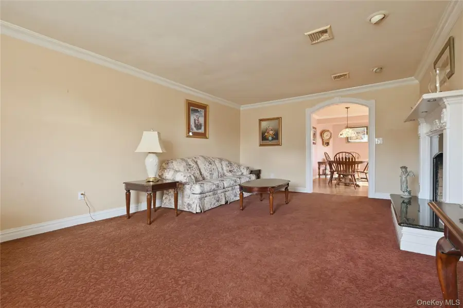 223 N Cedar Street, Massapequa, NY 11758 - #3