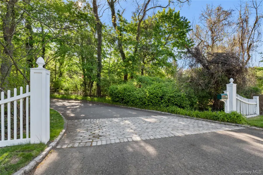 Address Withheld By Seller, Locust Valley, NY 11560 - #3
