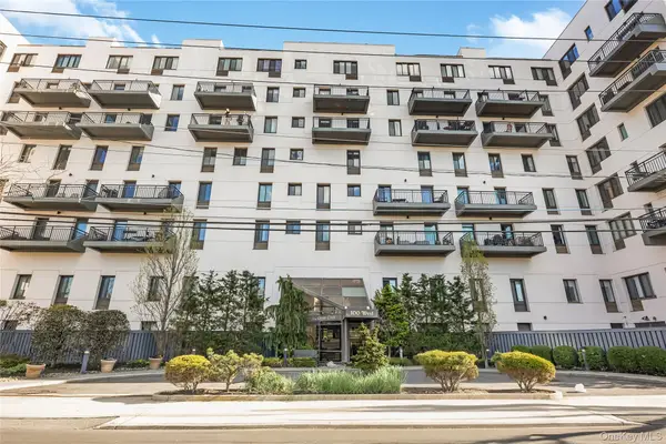 100 W Broadway #2Dd, Long Beach, NY 11561