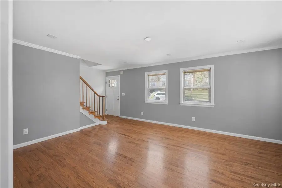 33 Greenwood Lane, White Plains, NY 10607 - #3