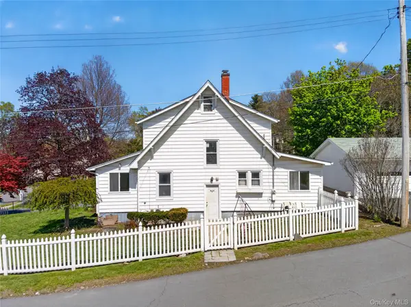 82 California Avenue, Middletown, NY 10940