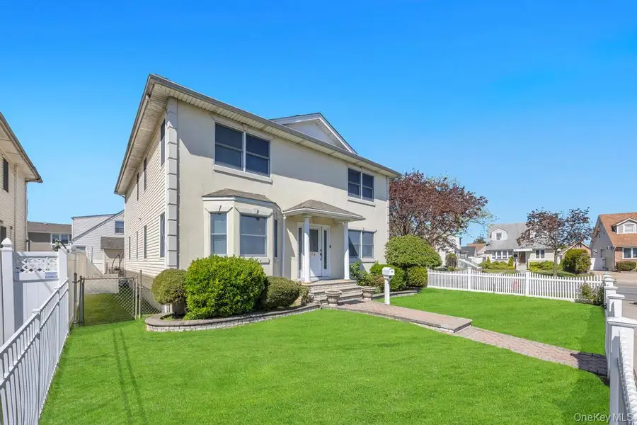 64 Cottage Place, Mineola, NY 11501 - #3