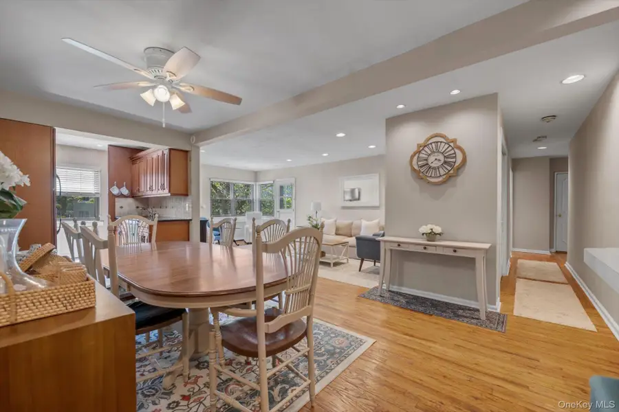 1195 E Broadway #L23, Hewlett, NY 11557 - #3