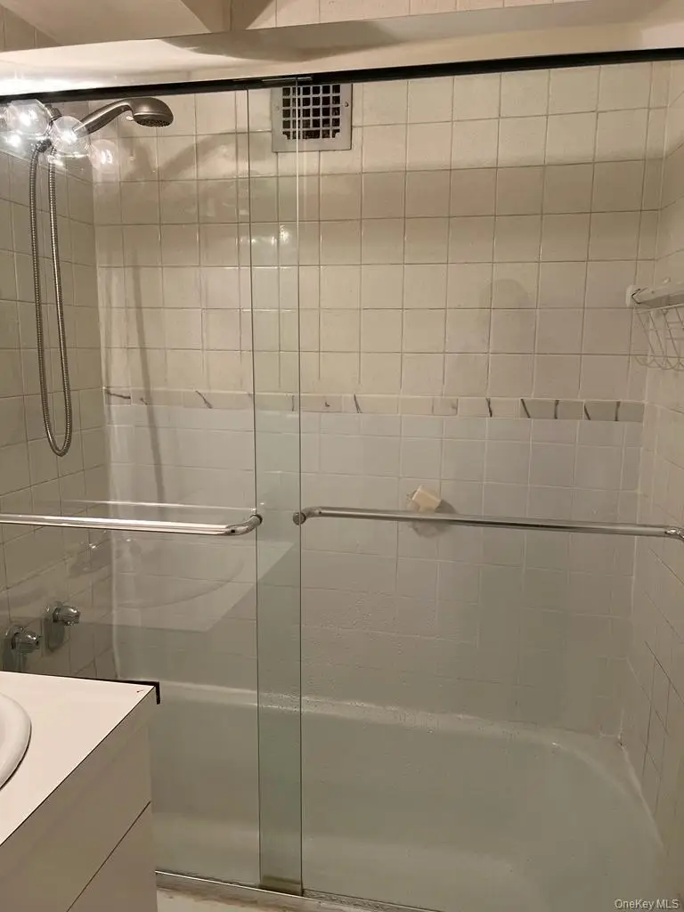 305 E 40 Street Street #4A, Manhattan, NY 10016 - #2