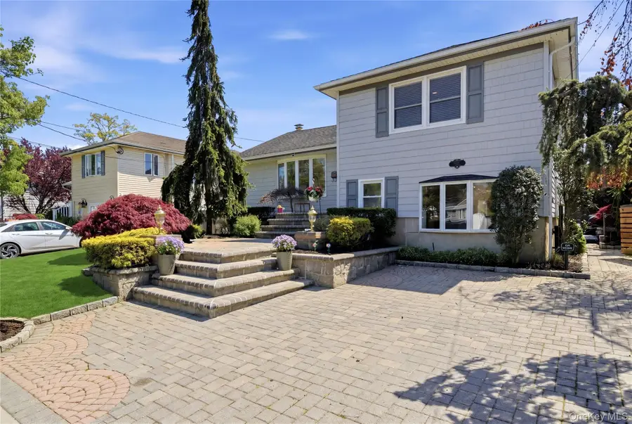204 Violet Street, Massapequa Park, NY 11762 - #2
