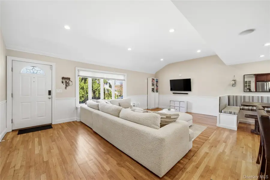 204 Violet Street, Massapequa Park, NY 11762 - #3