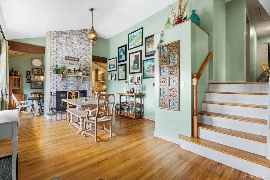 11 Harvest Lane, West Islip, NY 11795 - #2