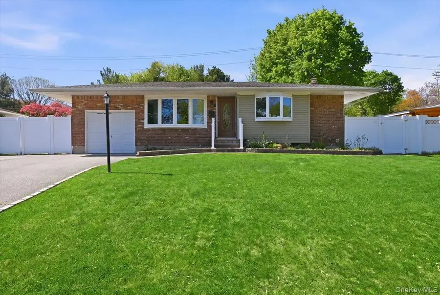 9 Copperbeech Road, Saint James, NY 11780 - #2