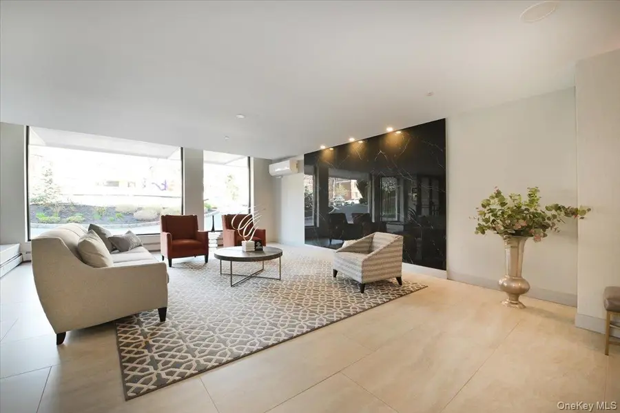 25 Canterbury Road #3-L, Great Neck, NY 11021 - #3