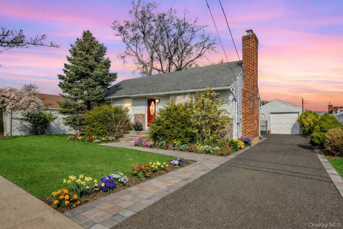 228 8th Street, Bethpage, NY 11714 - #1