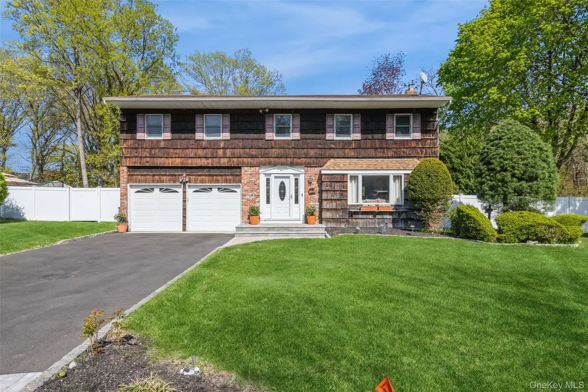 19 Heather Drive, Kings Park, NY 11754 - #1