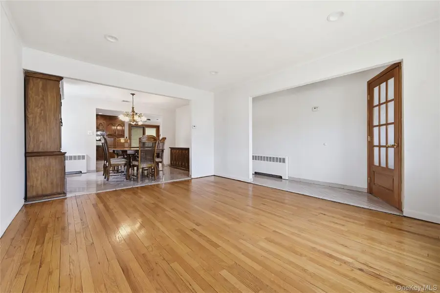 59 Central Avenue, Westbury, NY 11590 - #2