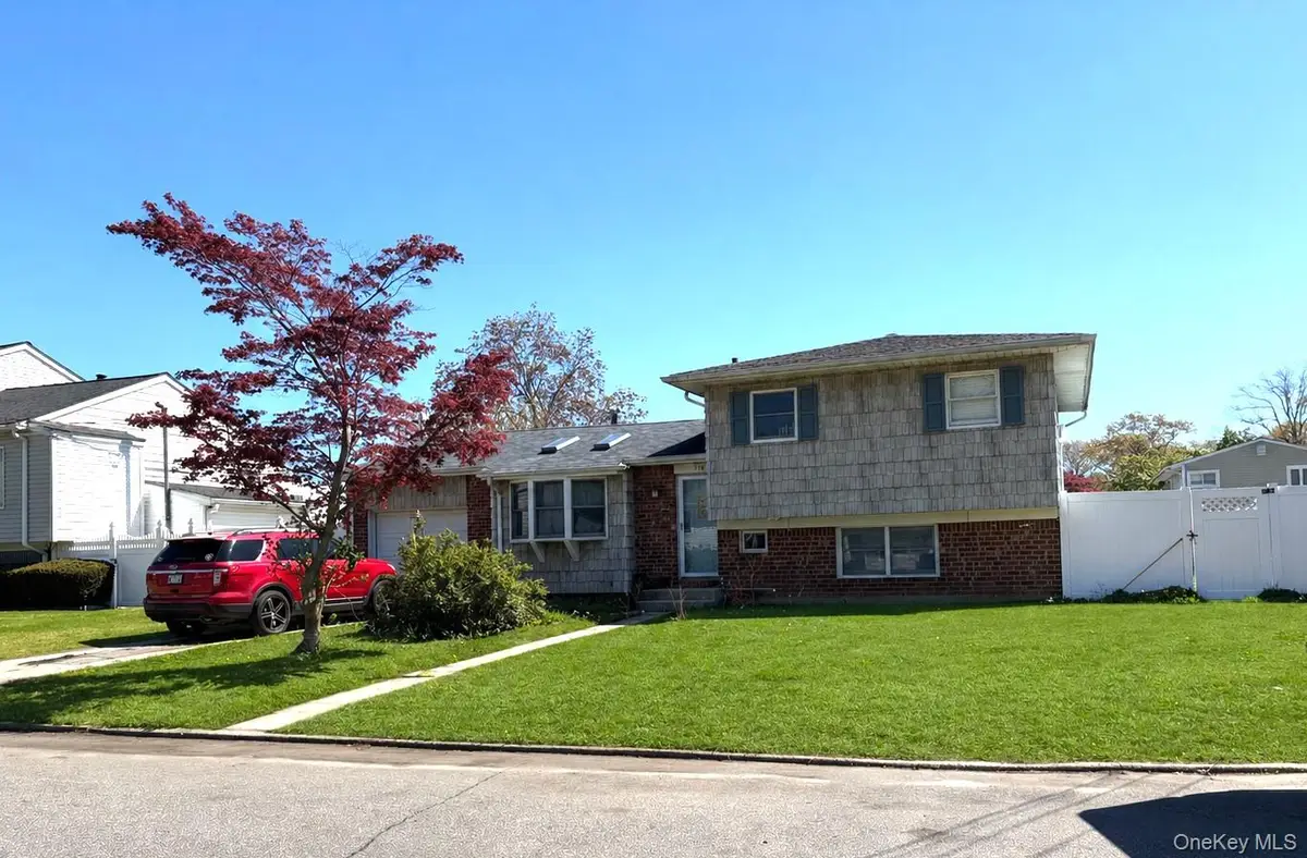 379 W 24th Street, Deer Park, NY 11729 - #1