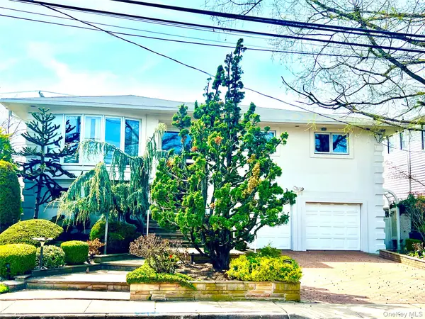 728 Arbuckle Avenue, Woodmere, NY 11598