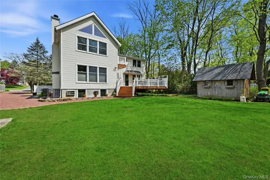 95 6th Avenue, Huntington Station, NY 11746 - #2