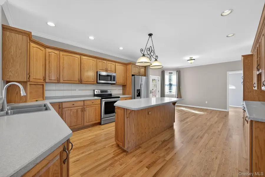 6 Martingale Way, Pawling, NY 12564 - #3