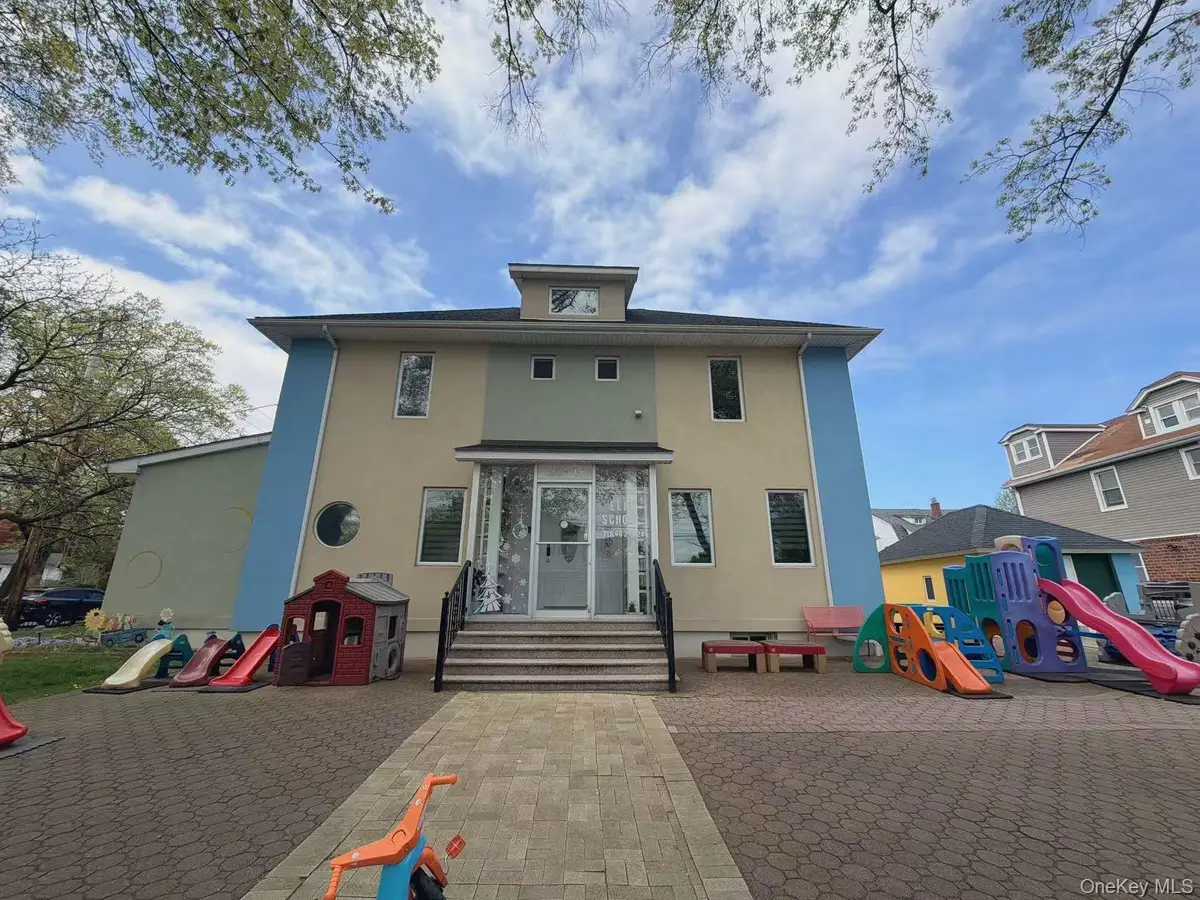 157-15 Oak Avenue, Flushing, NY 11355 - #1