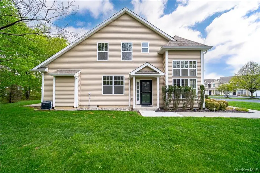 26 Halley Court, Poughkeepsie, NY 12601 - #3