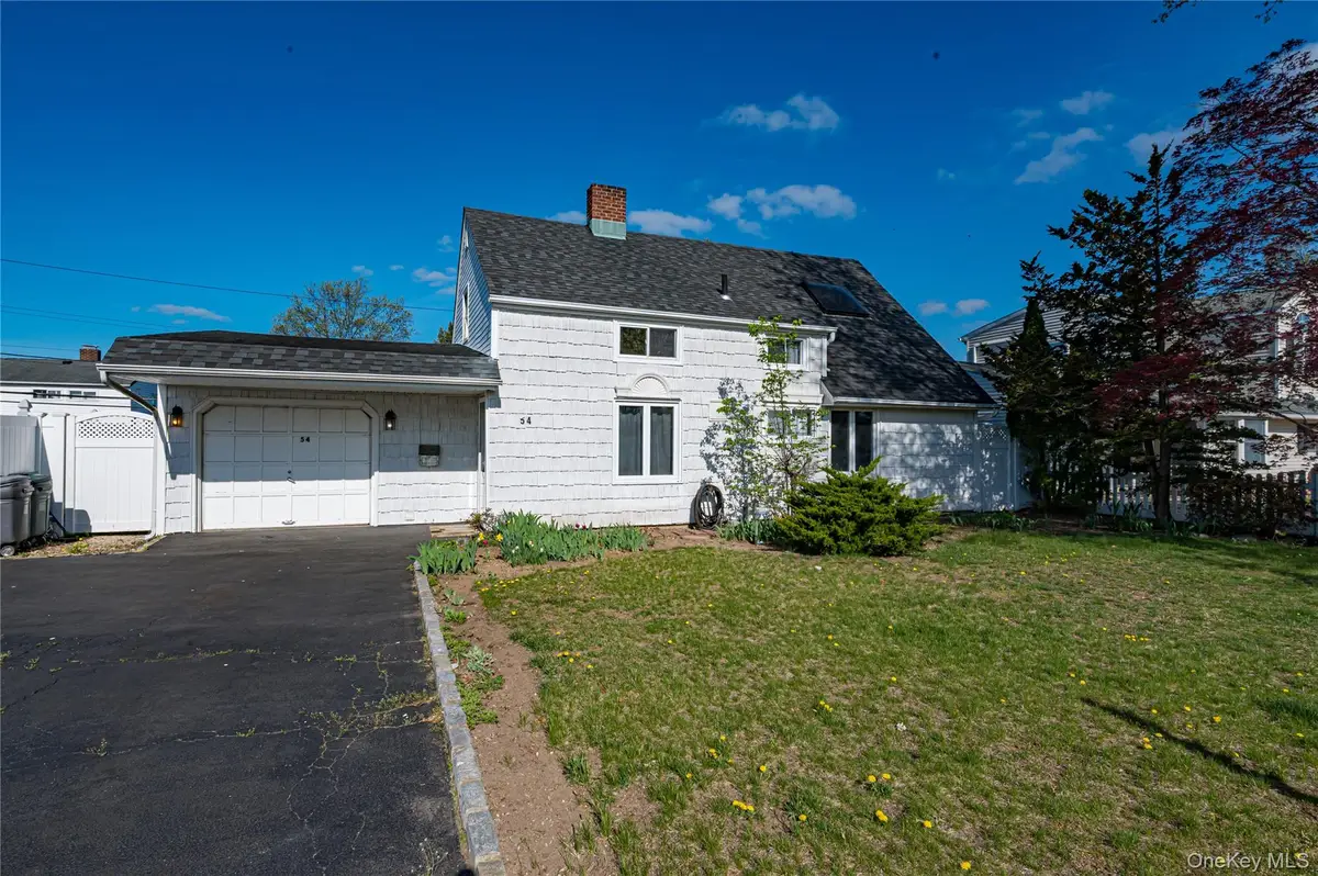 54 Ramble Lane, Levittown, NY 11756 - #1