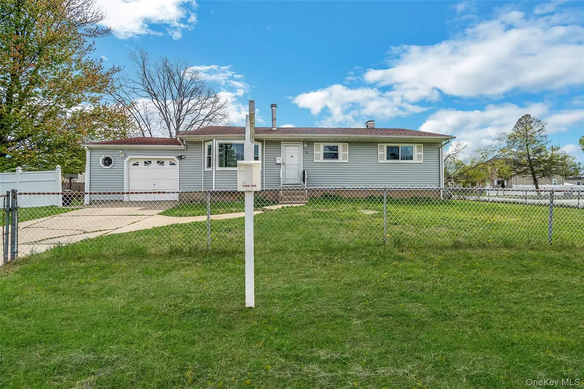 206 Prospect Place, Bay Shore, NY 11706 - #1