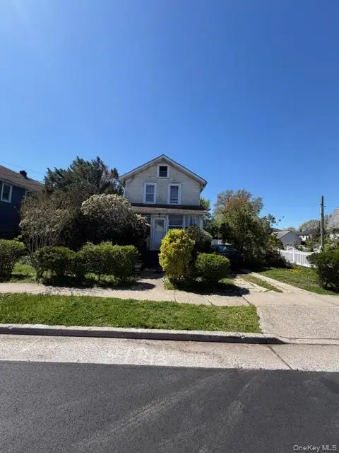 530 Maple Street, West Hempstead, NY 11552 - #1