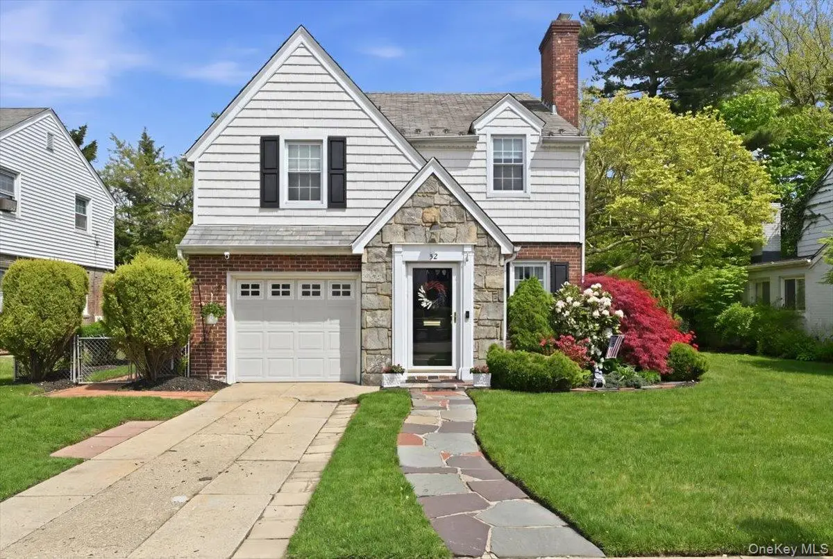 52 Wisteria Avenue, Mineola, NY 11501 - #1