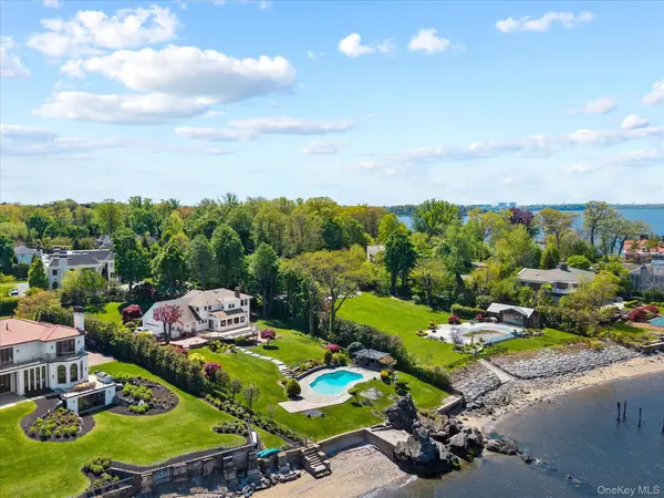 24 Cricket Lane, Great Neck, NY 11024